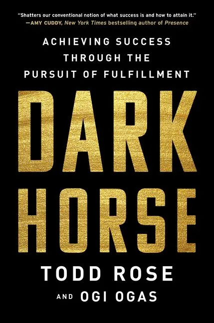 Wingbearer Saga Dark Horse bok paperback selvutvikling