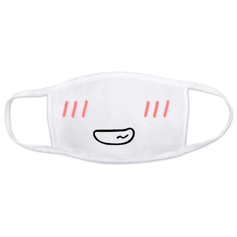 Tokyo Toys Anime munnbind hvit blush lite smil